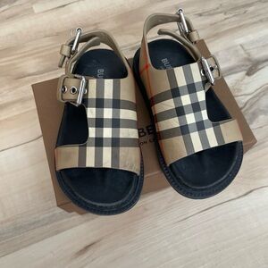 Burberry Kids Check Sandals - Tan and Black